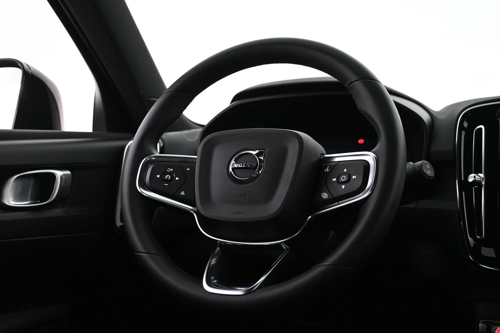Car Image - ncwLnNZfywKt8mJWmnkgz