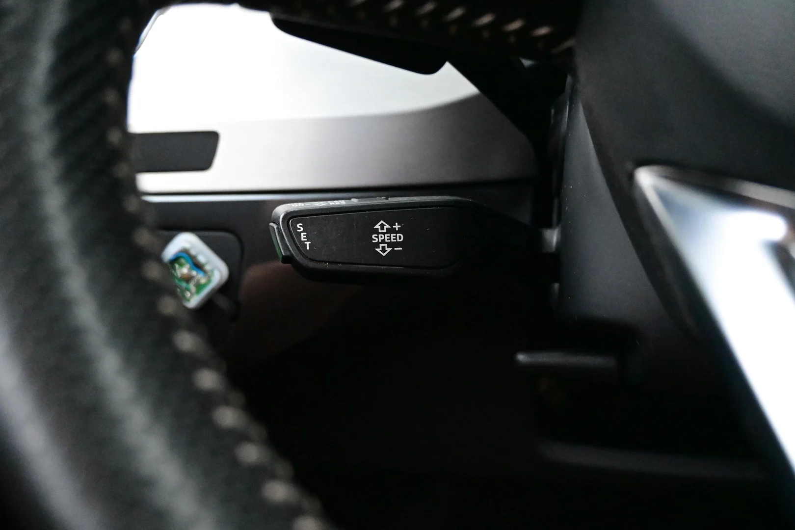 Car Image - 4Gi34Ug9mX32X2J4J4qWoF