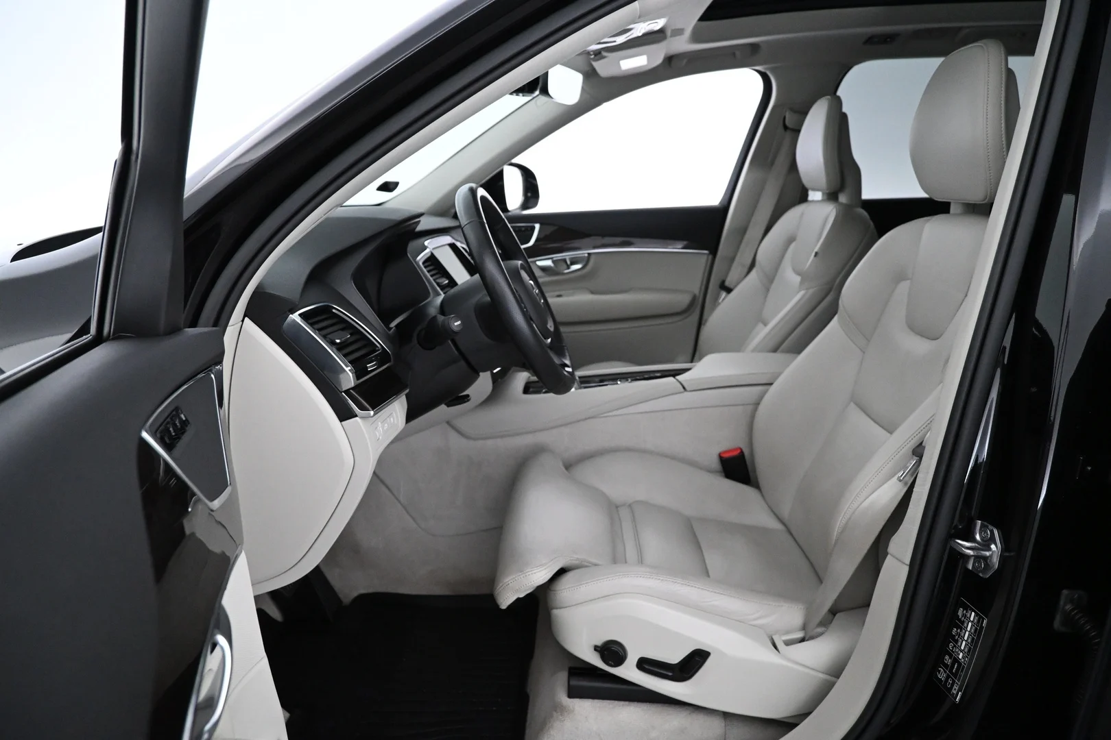 Car Image - 4MWaPqhFqCEXgivToA7tHR