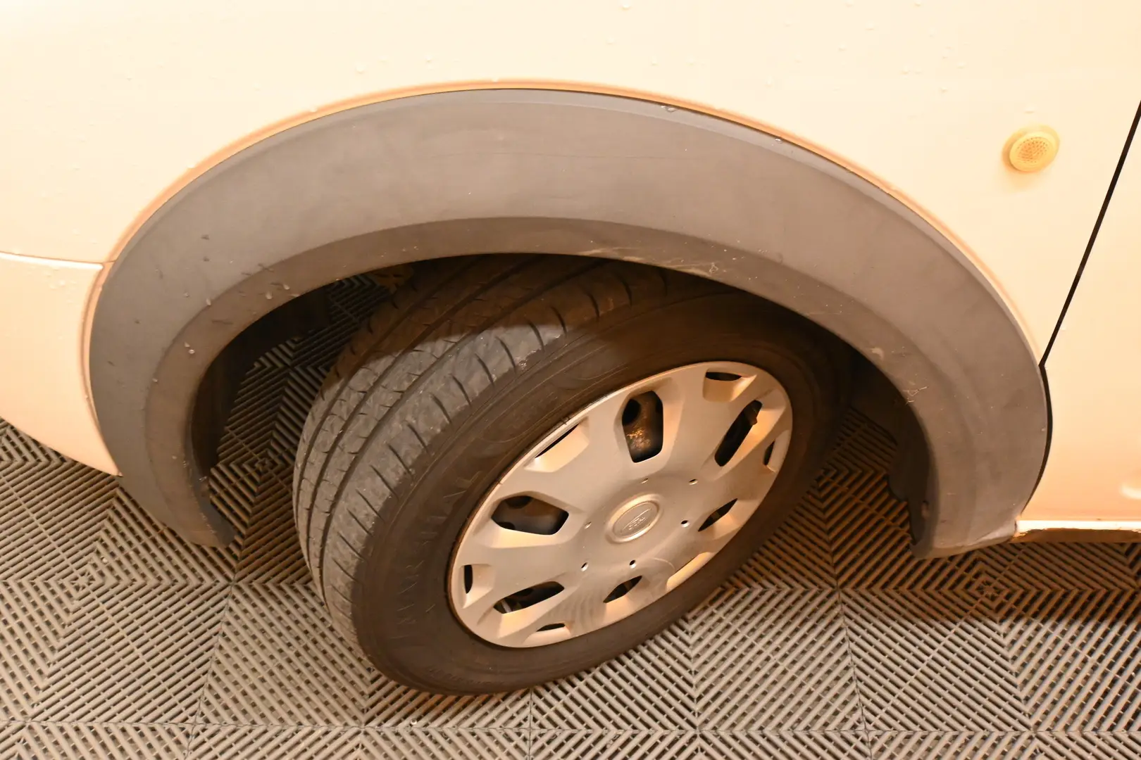 Car Image - 57NhcbujiIYekWr3r7UvJ7
