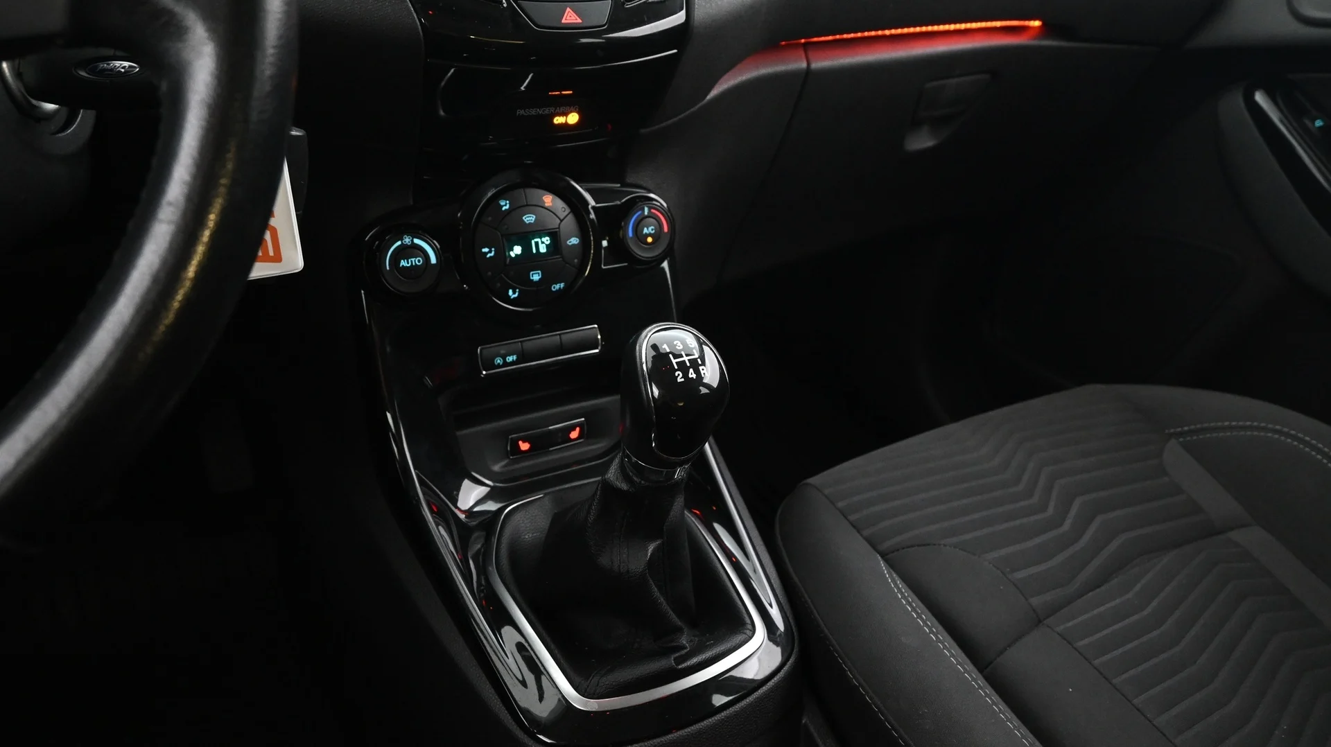 Car Image - jpNwPXKuBlpNTH0cZU3xm