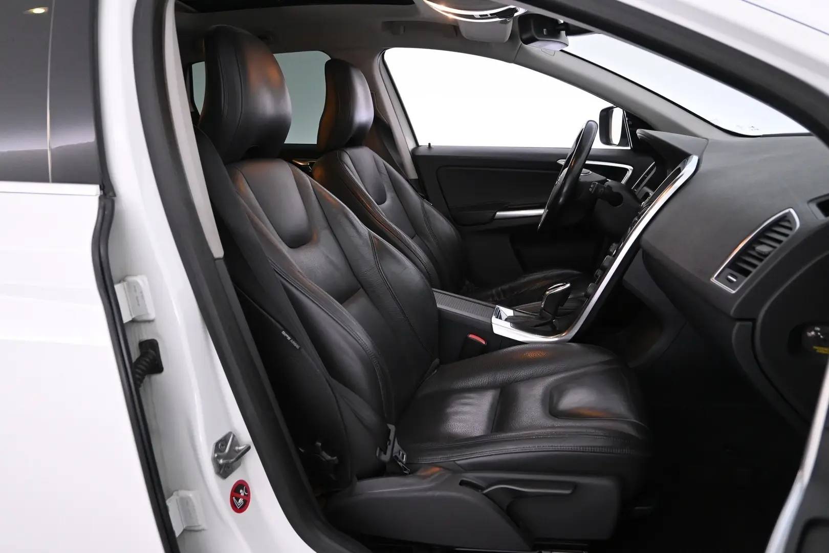 Car Image - 4GeYXSsRLEbxpOVdmxFFit