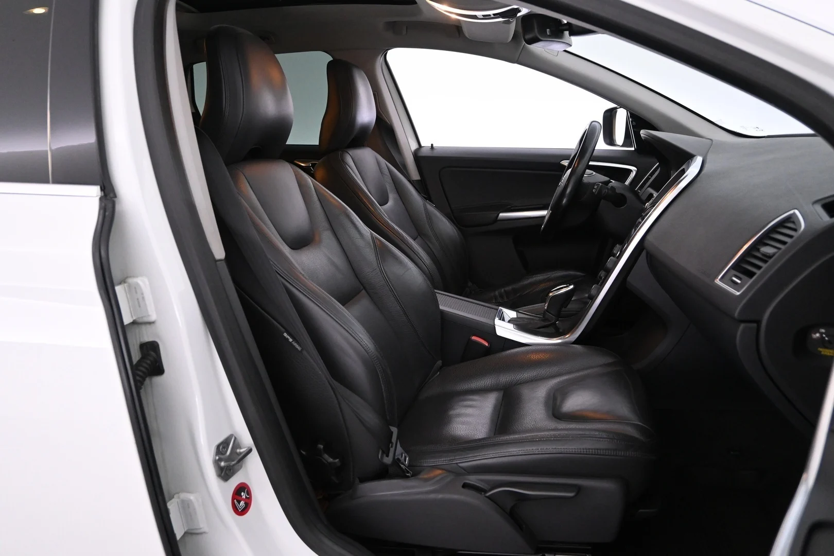 Car Image - 4GeYXSsRLEbxpOVdmxFFit
