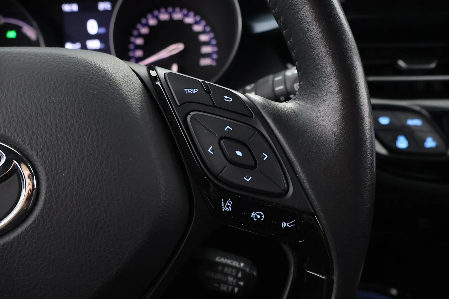 Car Image - 1mpIqZs1v9q4dFnEdxP6oH