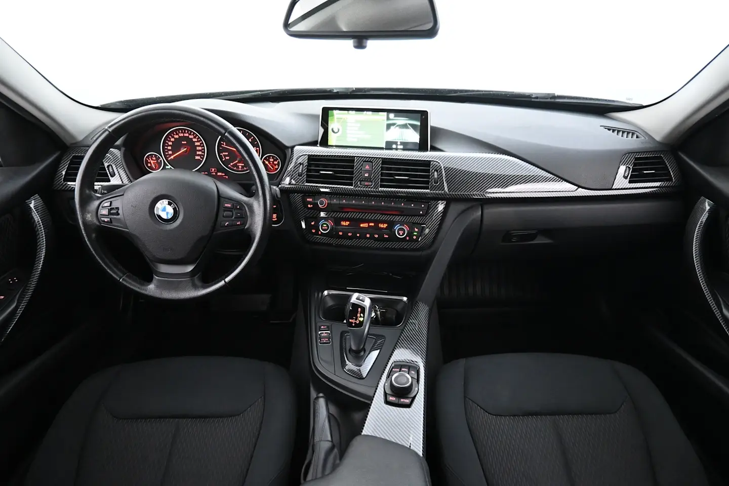 Car Image - xTTOVWgoigXYlx2ybWEaB