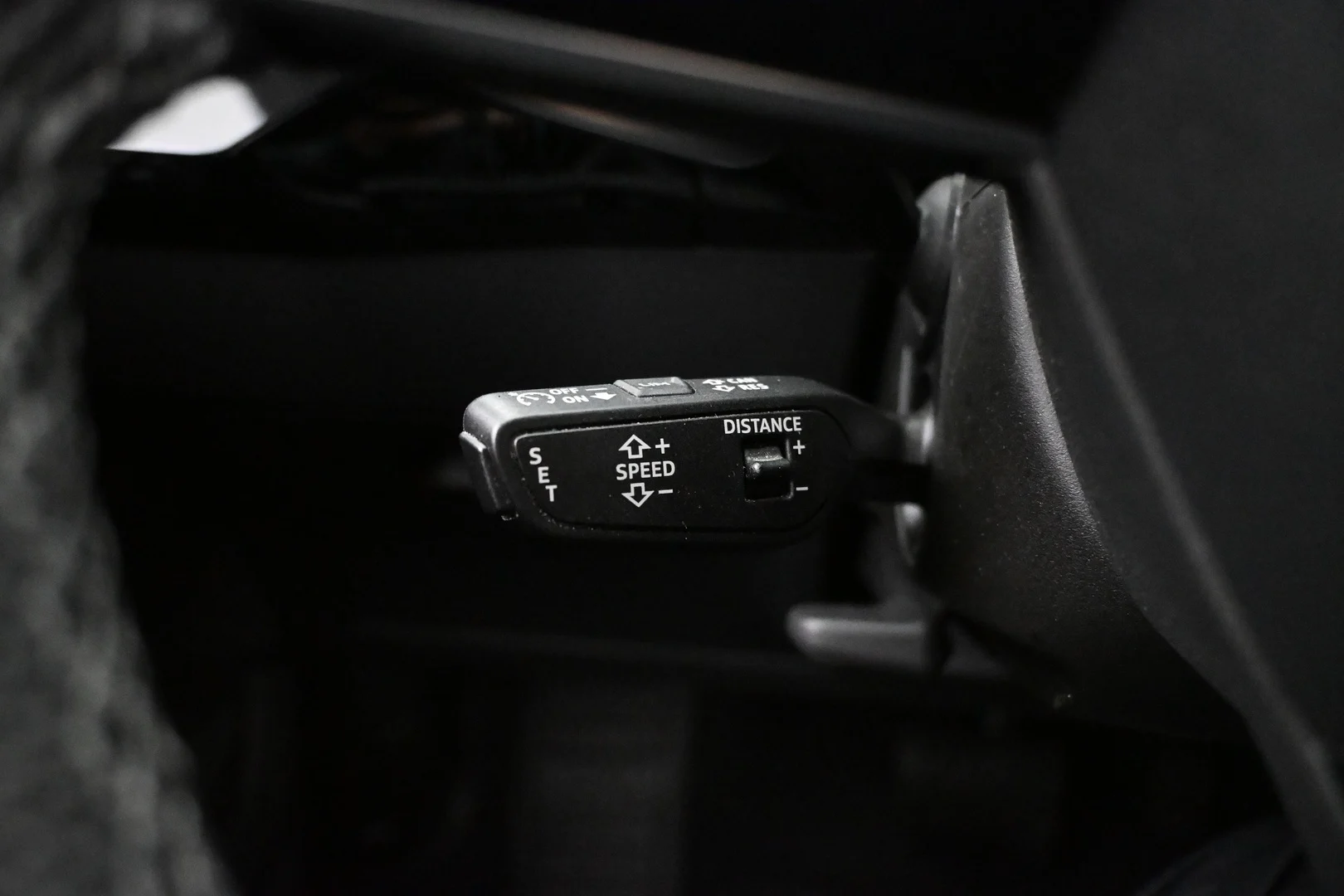 Car Image - 1GyNuTq3Dzl5utxZIqqOyl