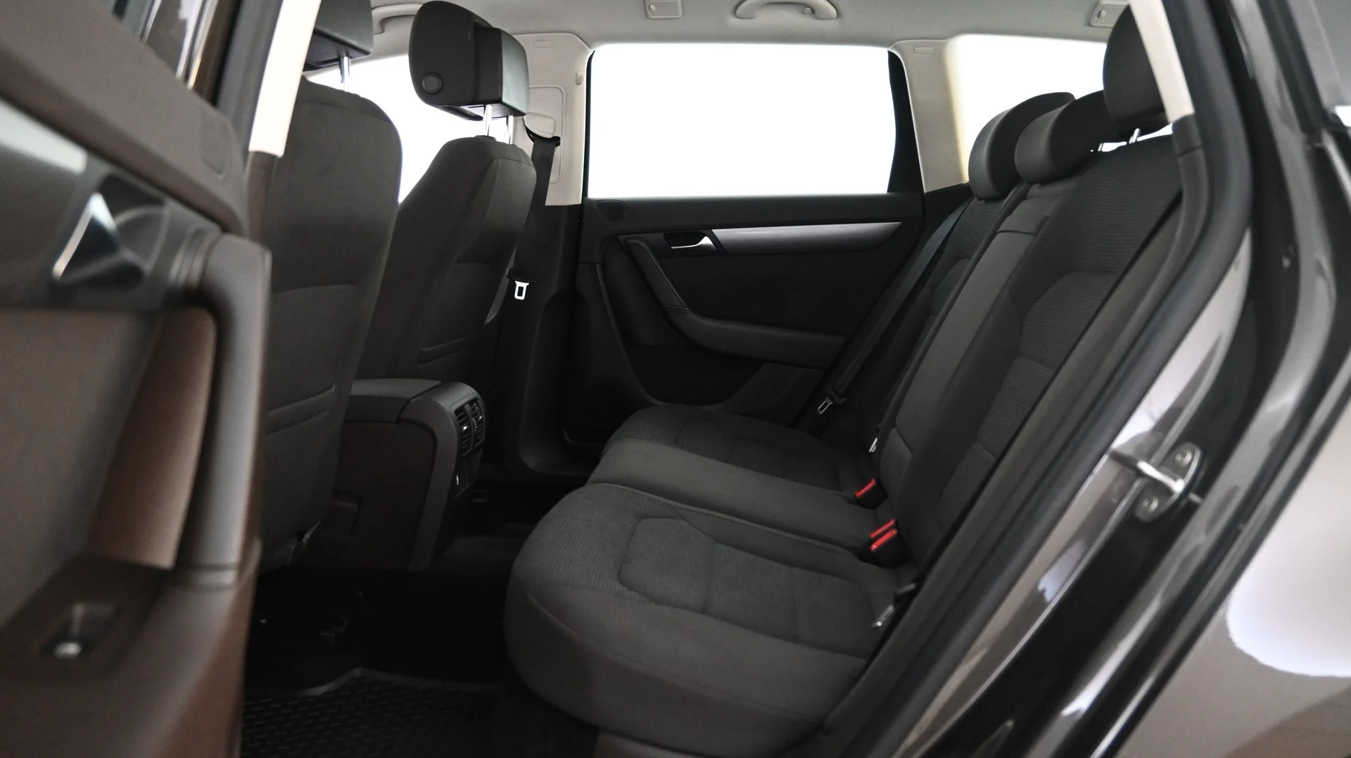 Car Image - 1OvsosKxBhknHJ44ilgtJh