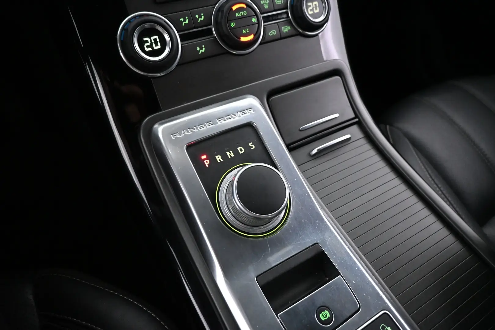 Car Image - 1rQyqZGrpRsGKZQNXO9QXI