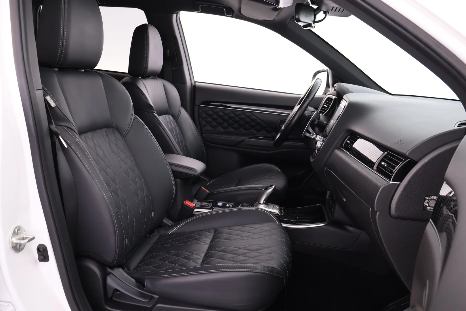 Car Image - 2hPN6NabmMF0SSYtjuqdFA