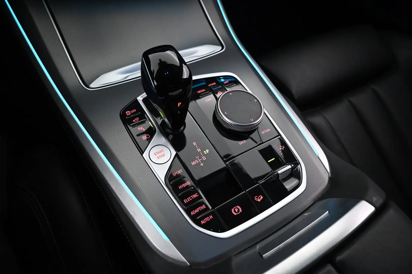 Car Image - 3JuIXUr4ibjFMEsQMz2xd2