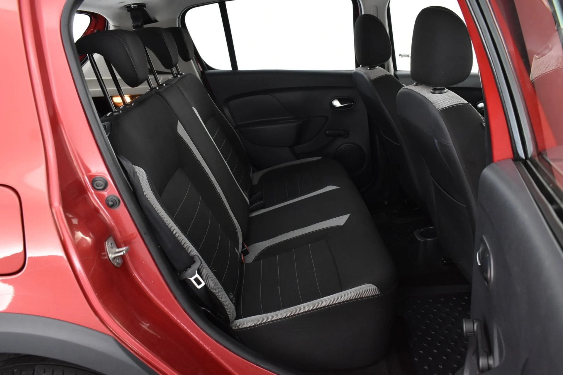 Car Image - 3bhREa7WNVLkTbmf6lcTWj