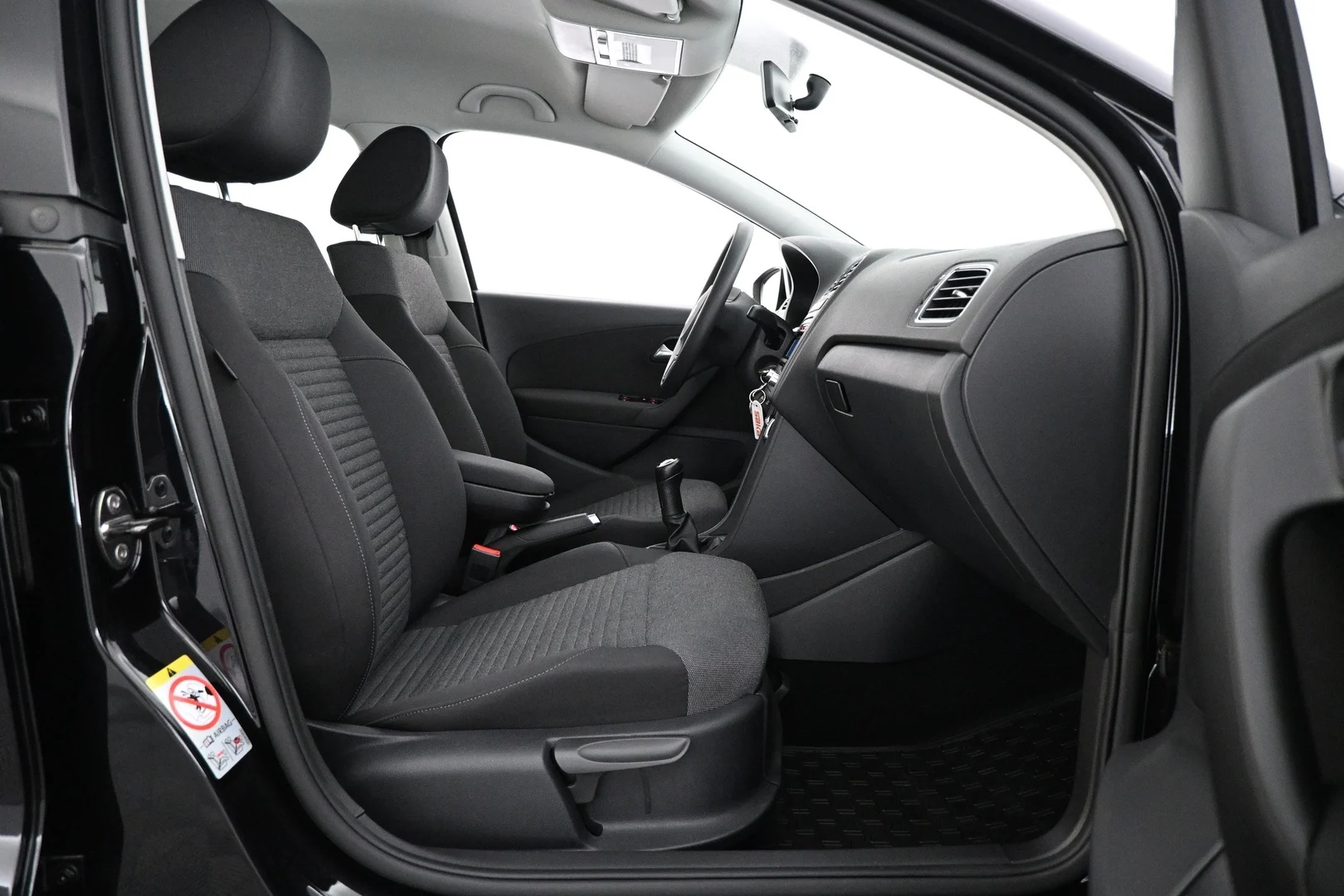 Car Image - 4mbGXay3D69zw5ywj0inEs