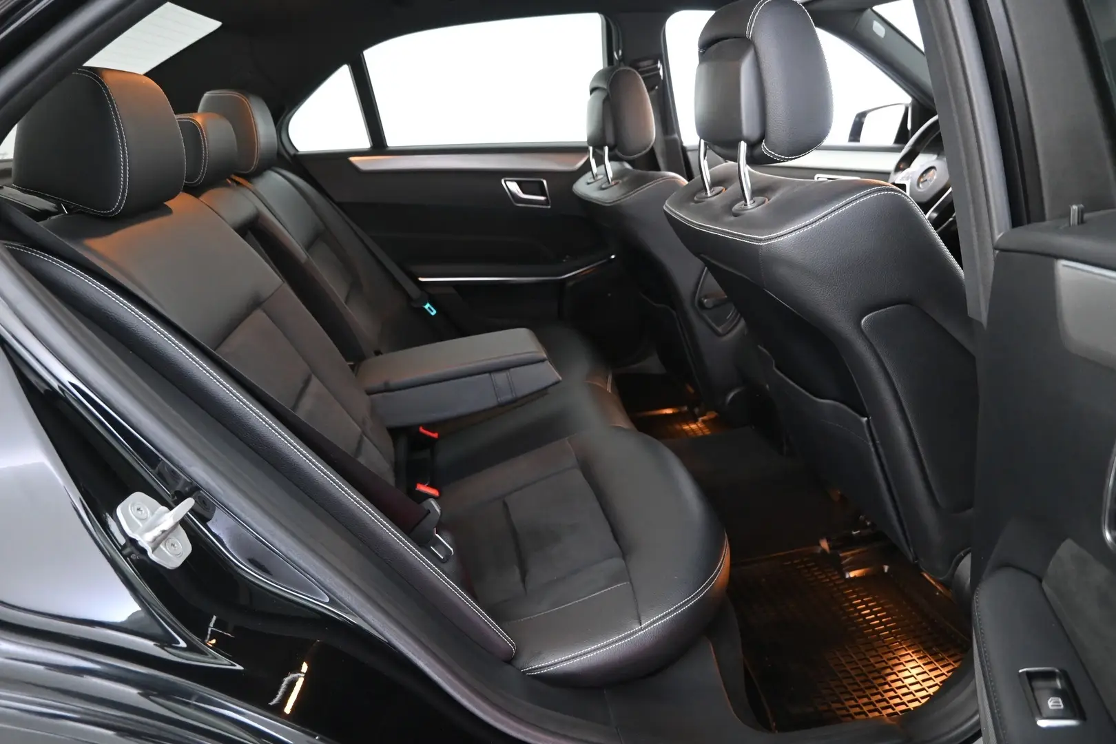 Car Image - 7f5pCwF9uInhlxrvSJ9yFF