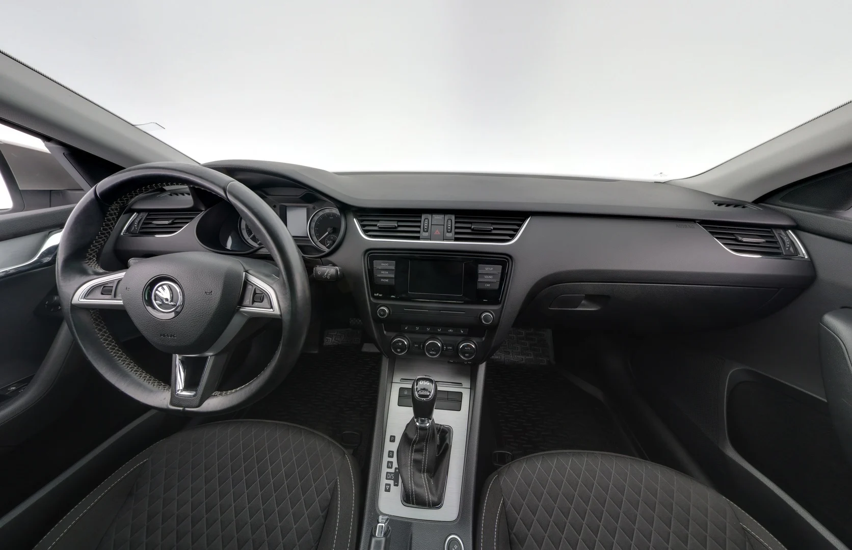 Car Image - 5zYbDNDDCzCe2qiX7MGo1Y