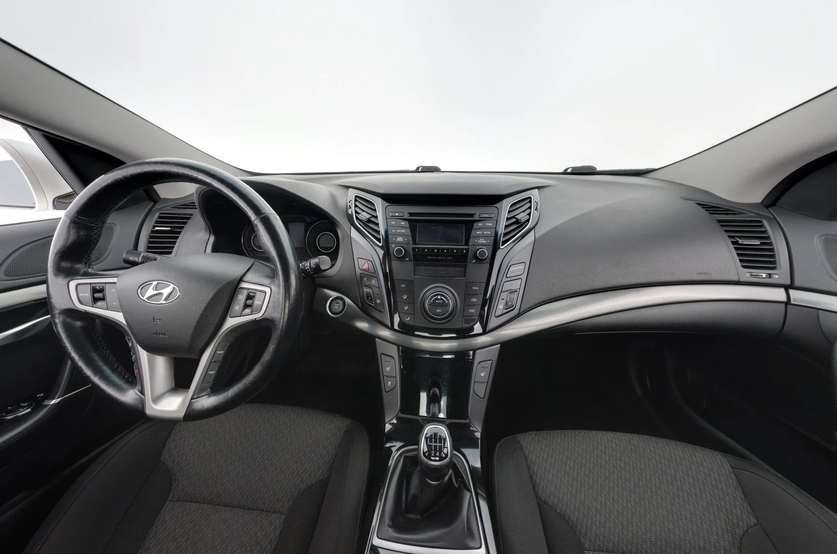 Car Image - 2GjiMfYqte9XClufYUUu5e