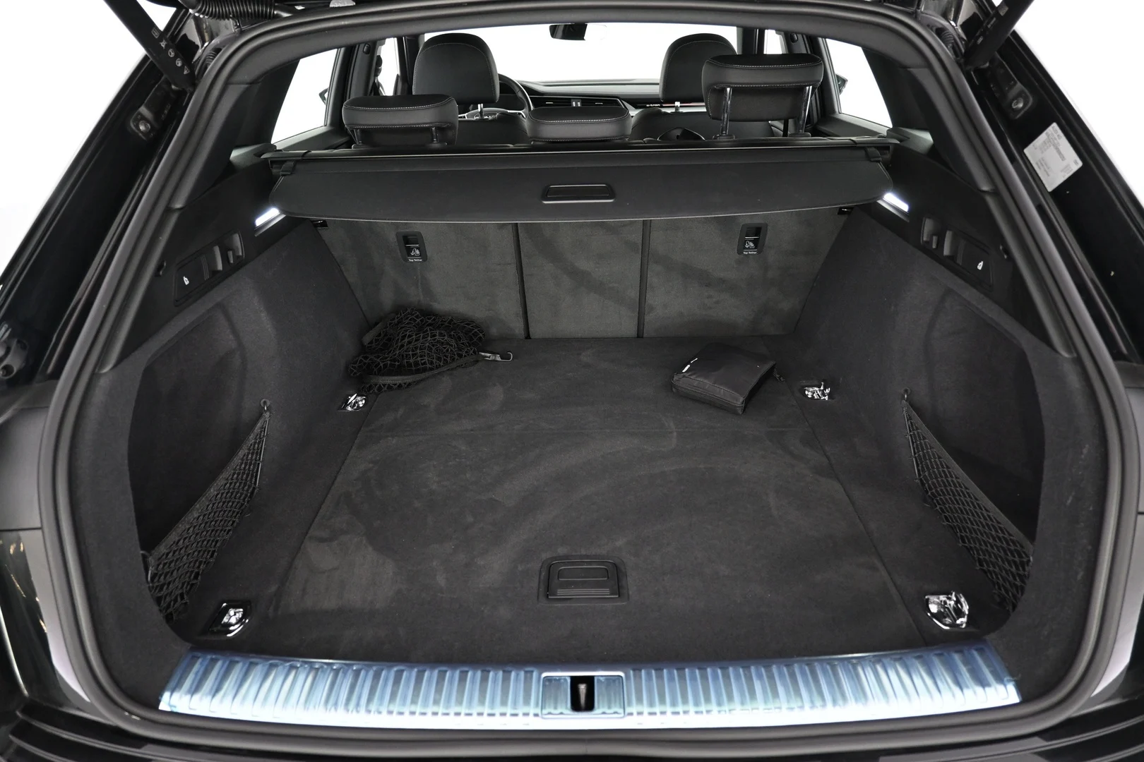 Car Image - ihLIXPh9pOvWQVWaDmMEc
