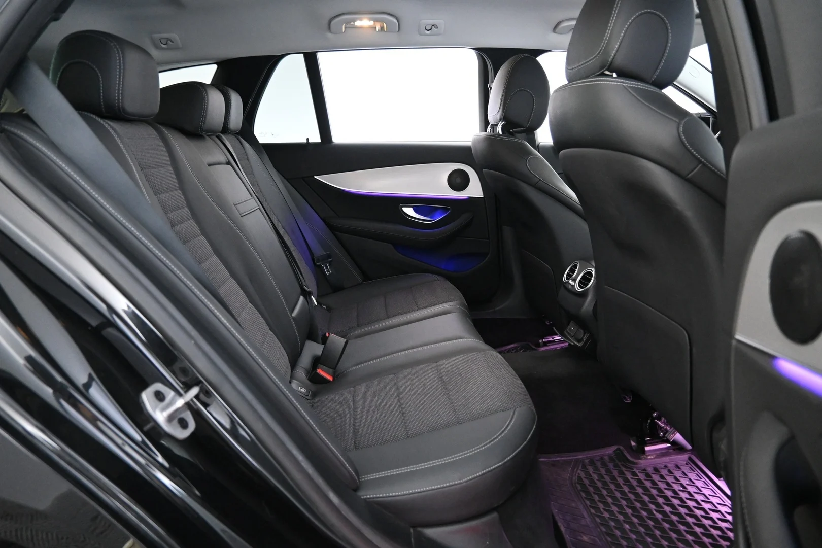 Car Image - 1VmwuwBLUvAt5dzi5gdI3w