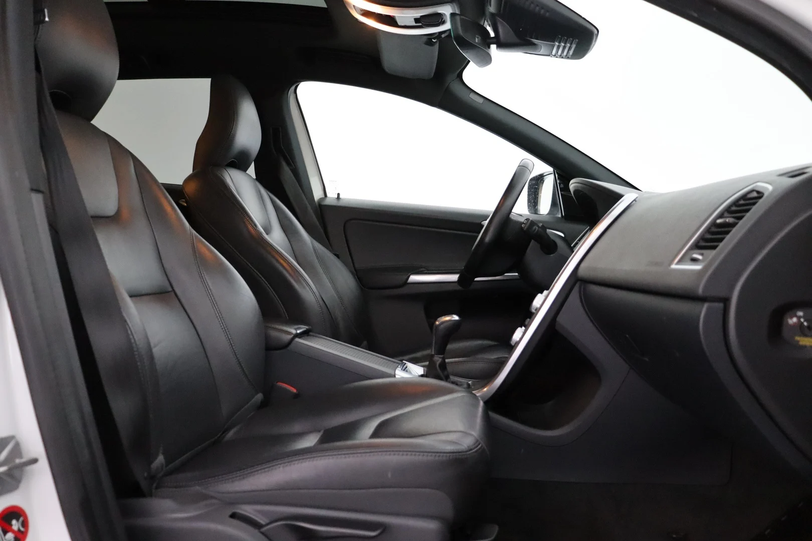 Car Image - zzFXEmwgh06aQRE17Oc88