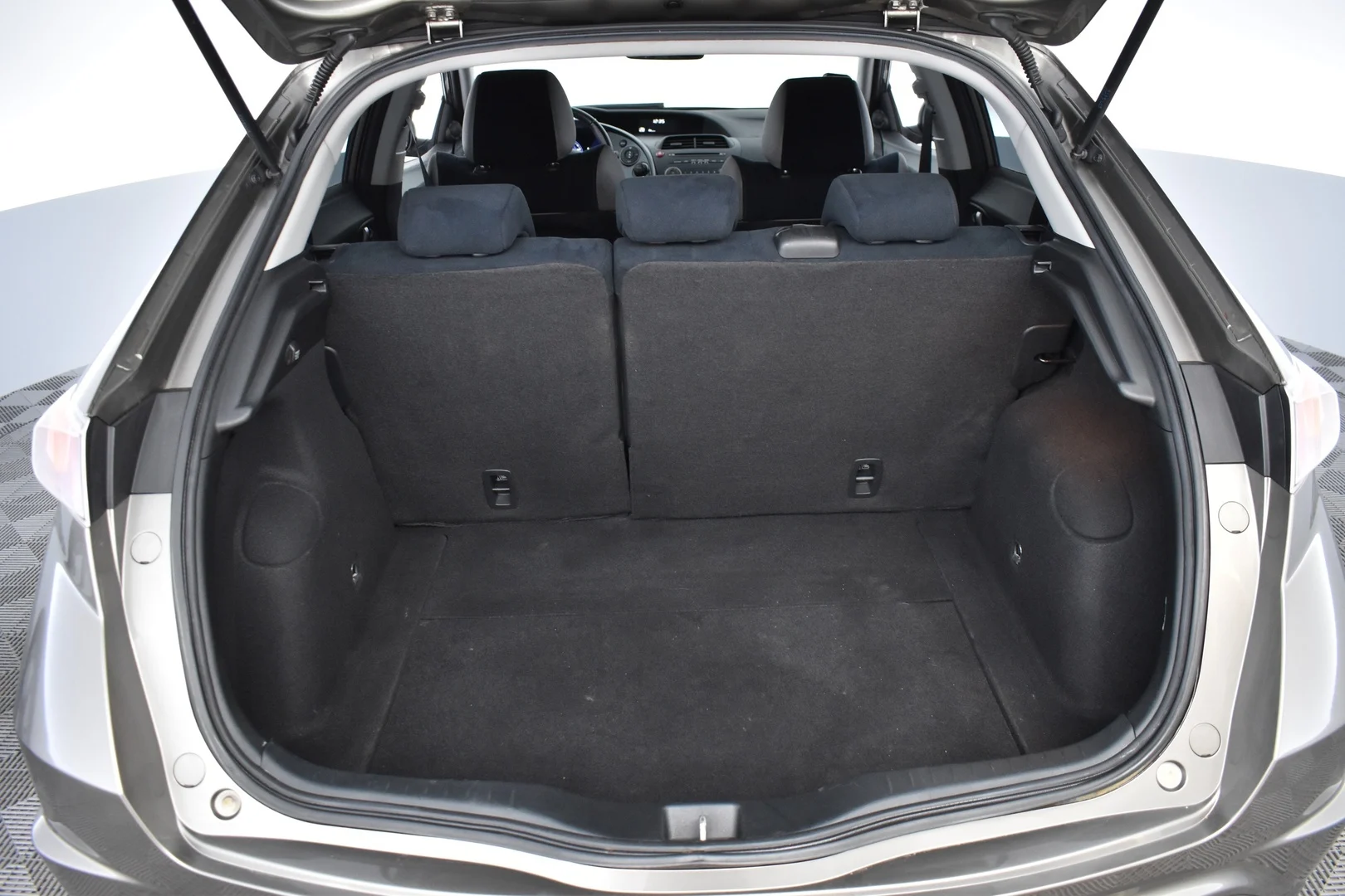 Car Image - 2sdI4RqTJ8vGrgOaRNB62M