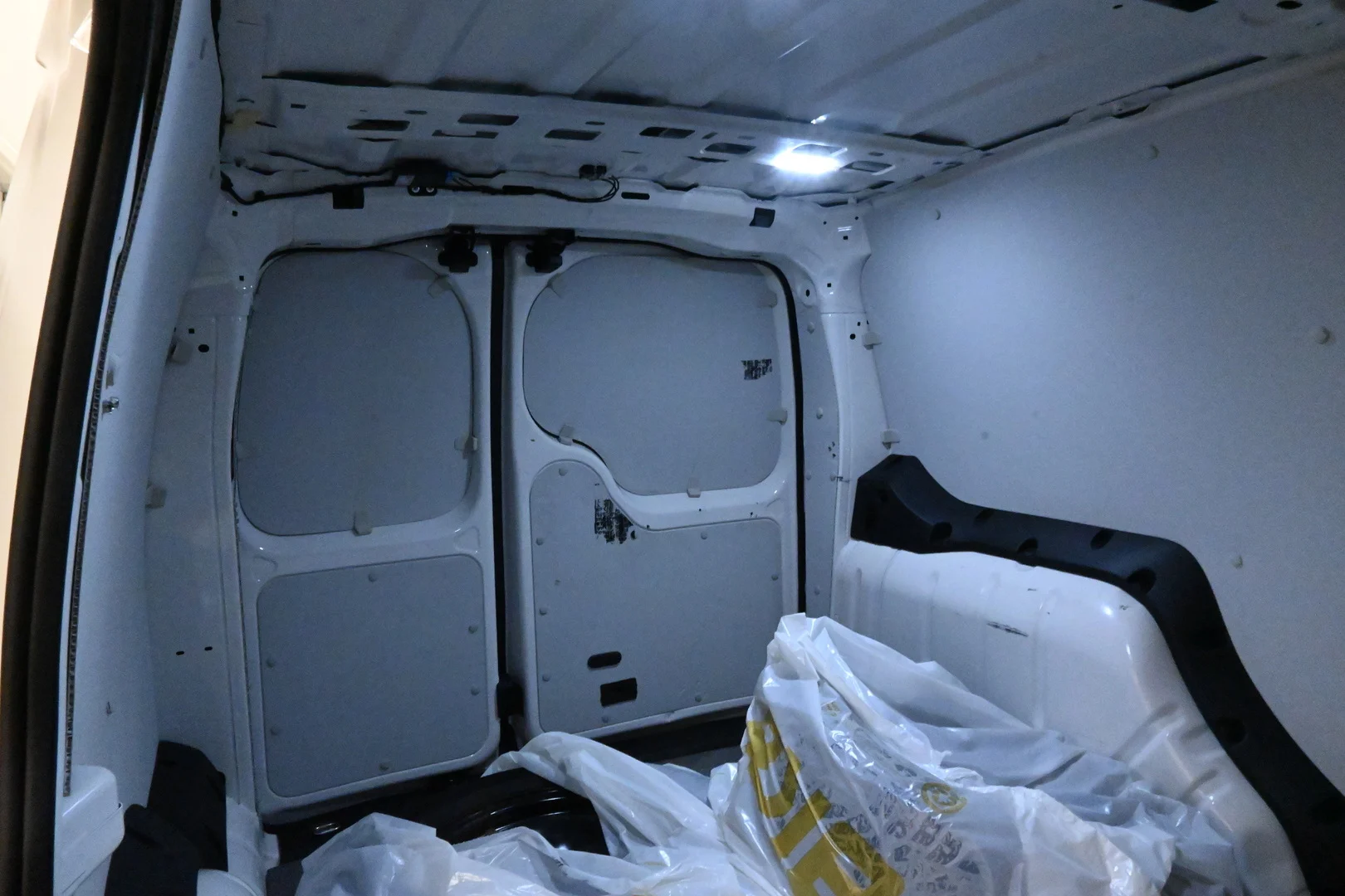 Car Image - 7zeitTk3RE76c5giil8nCU