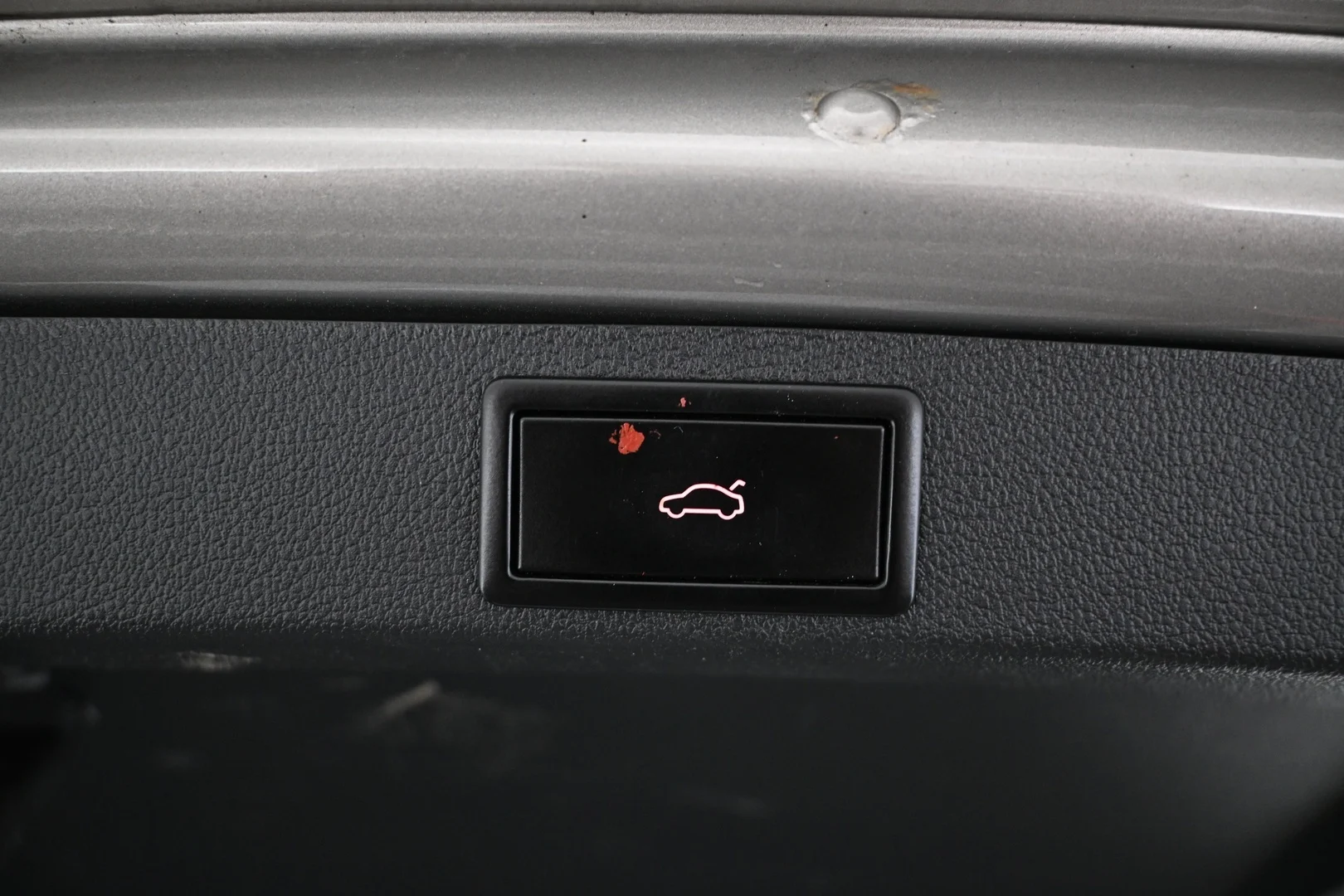 Car Image - IBtbppmvvOZ3AwqqiRgvg
