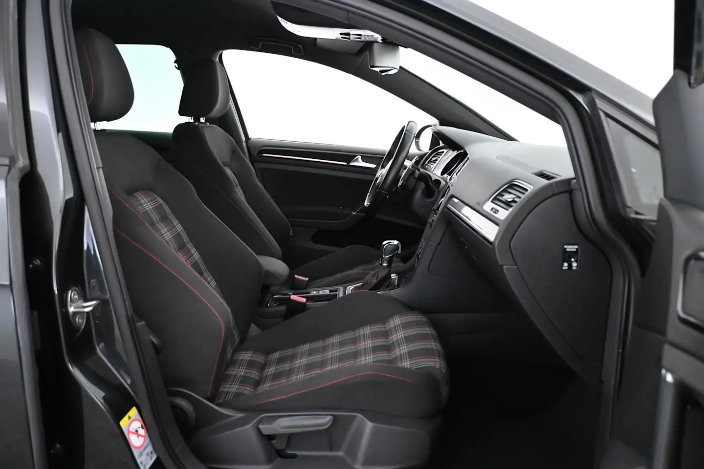 Car Image - 1wJP2msqDKsOwHeaygsZVn
