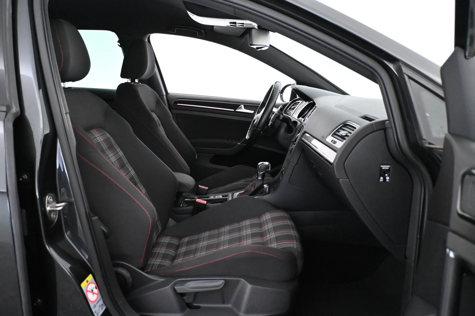 Car Image - 1wJP2msqDKsOwHeaygsZVn