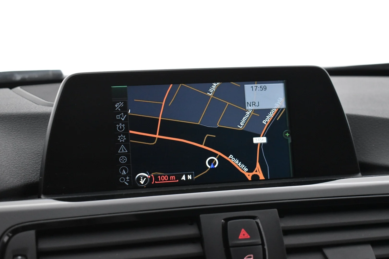 Car Image - 18Pw77XRT5QOLdeS0y6s7X