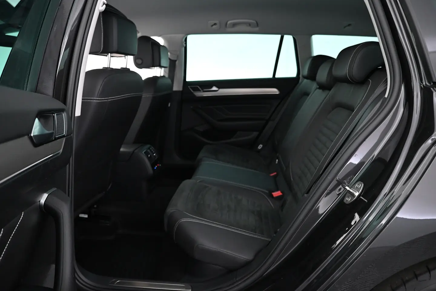 Car Image - 60rJWF3ZlKjTngwZQzdRHj