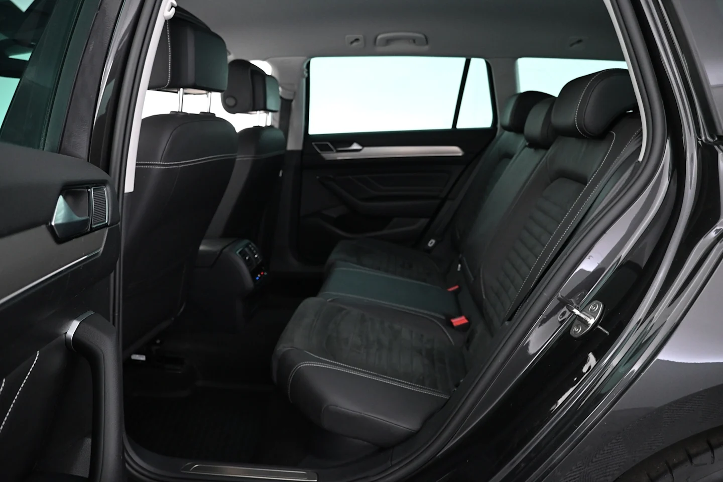 Car Image - 60rJWF3ZlKjTngwZQzdRHj