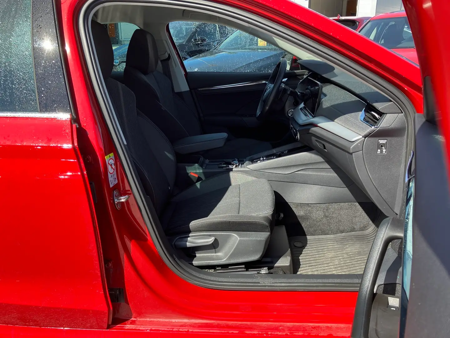 Car Image - 5QzBOpPmjbK4n9c1YXJw7K