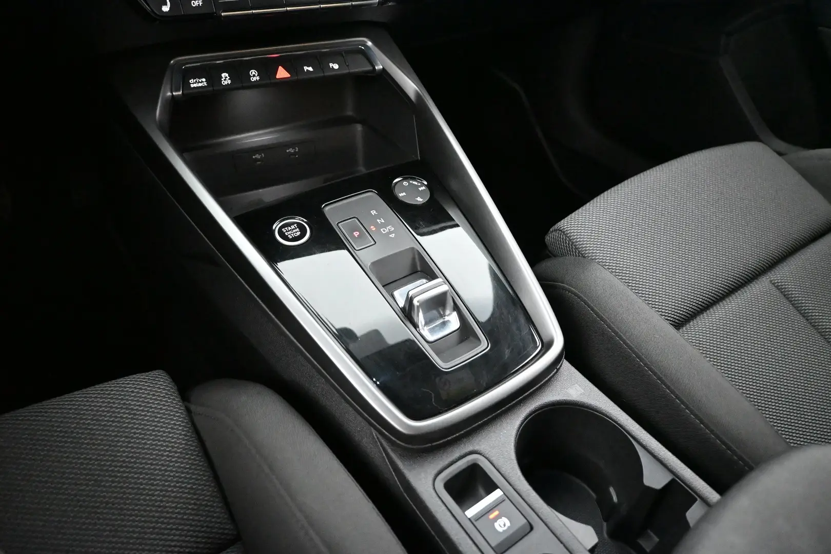 Car Image - 5JkbNJsACABs4EvYqbKWEU
