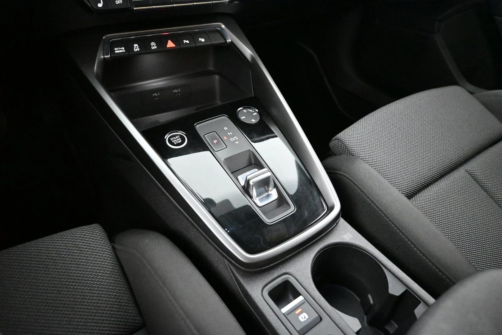 Car Image - 5JkbNJsACABs4EvYqbKWEU
