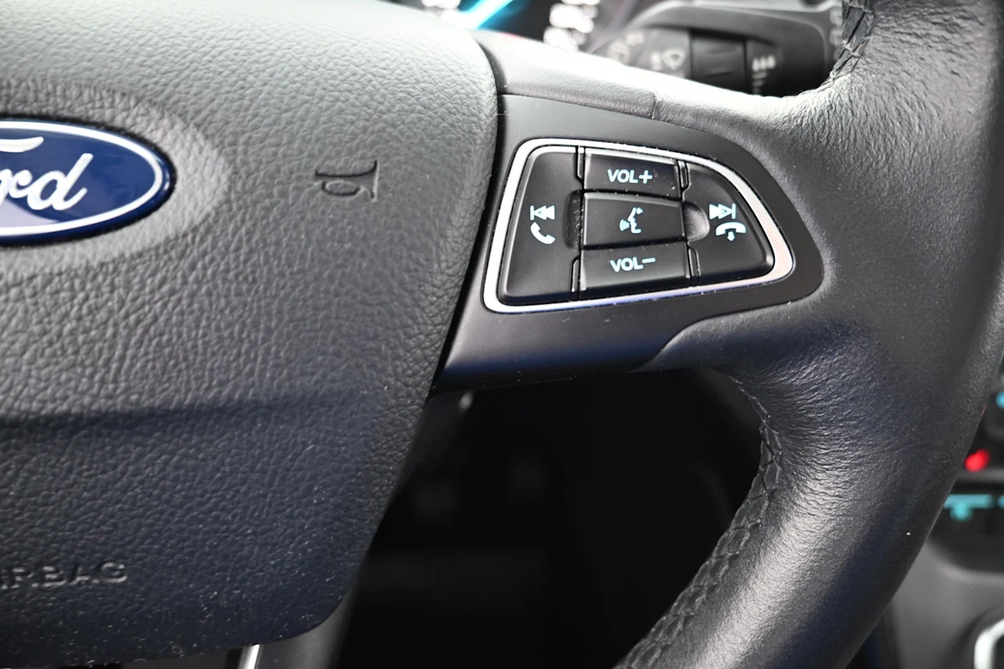 Car Image - 5Gu8b3S4sL6e2YFnUoYWfi