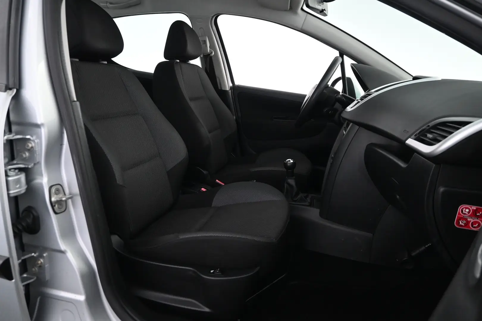 Car Image - 4YhIM3jfJrkYlq1GFWMejK
