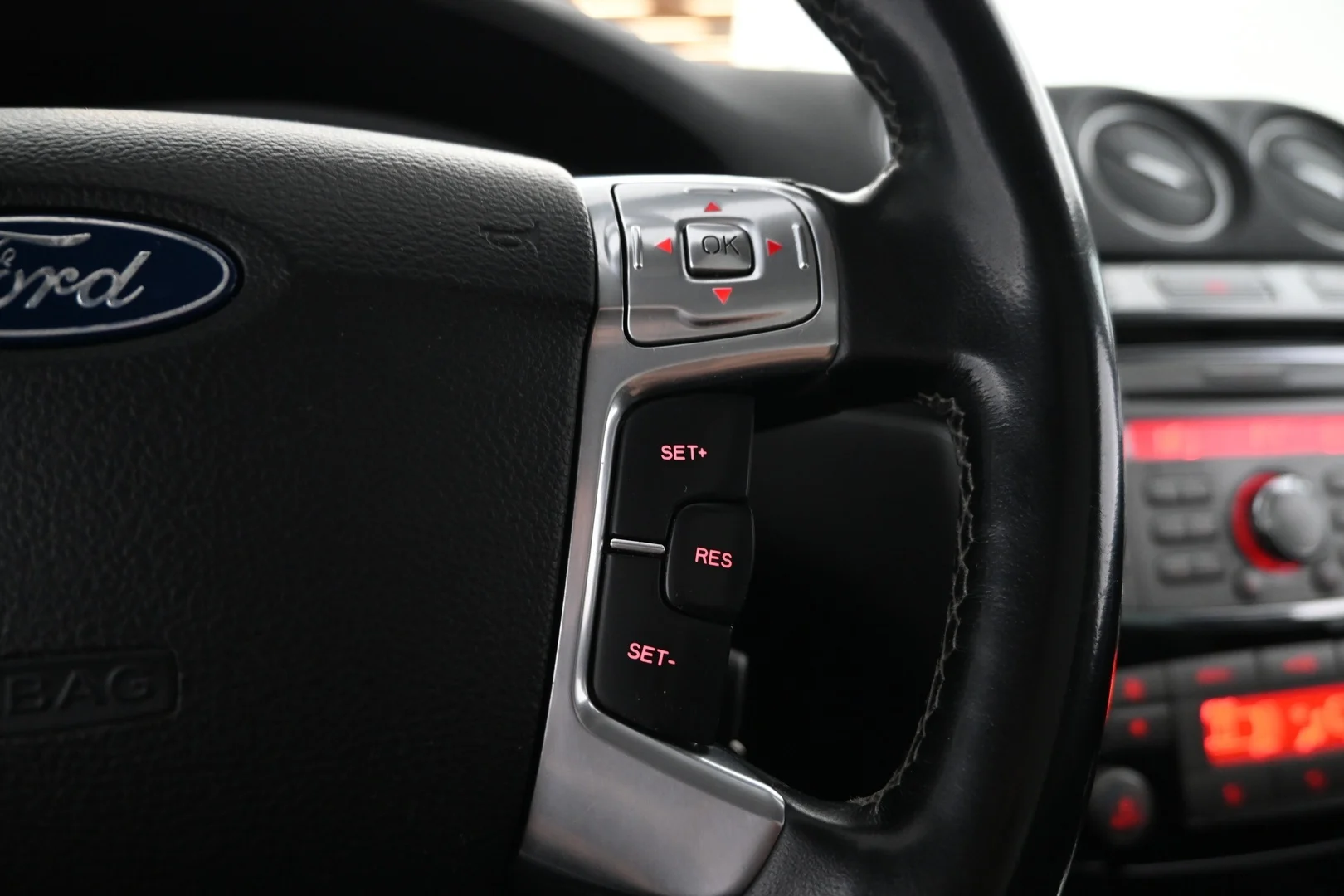 Car Image - 4lZomFJ7G52zX82Y9NWGrP