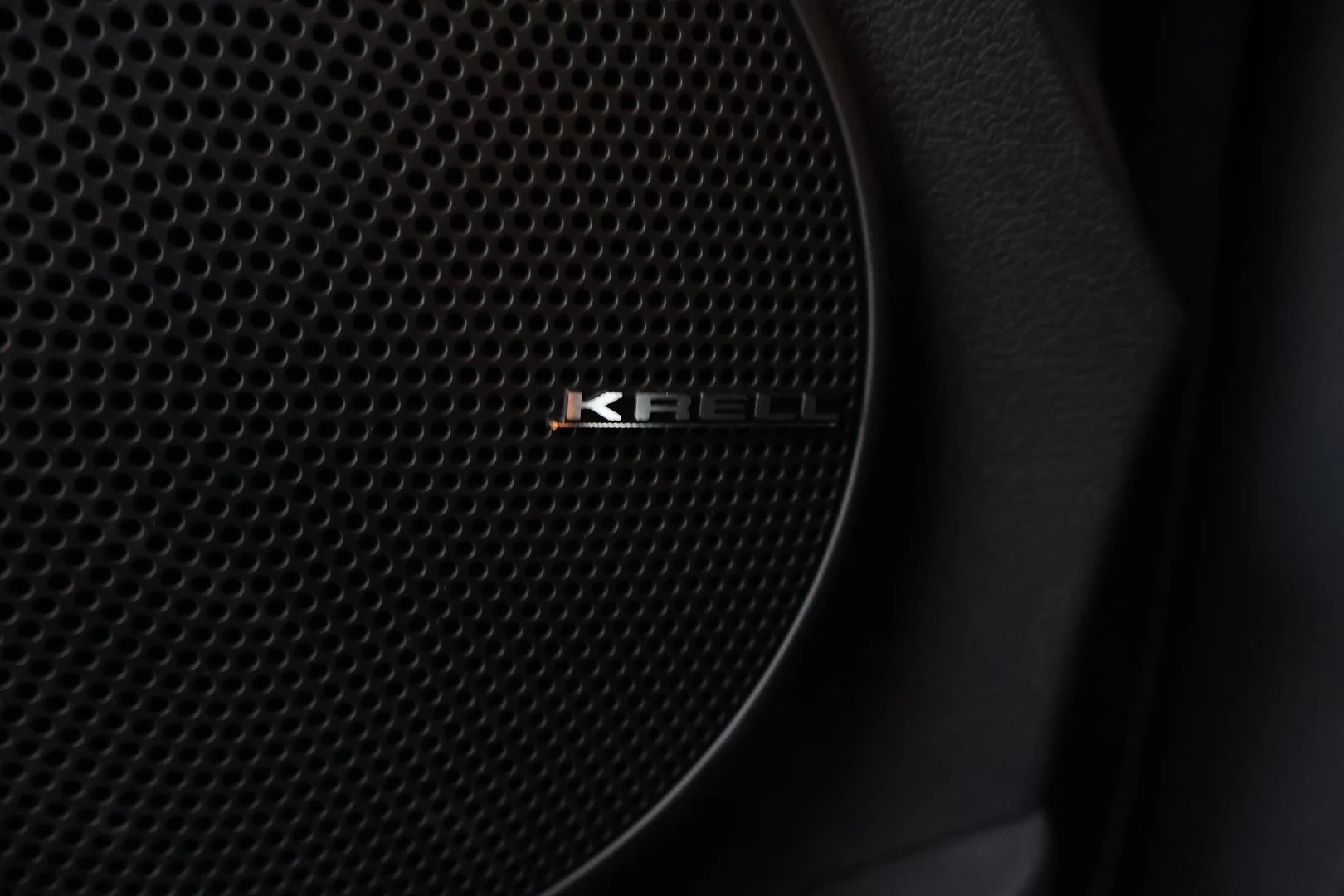 Car Image - 5XJB39tvEsNQRji54wcl16