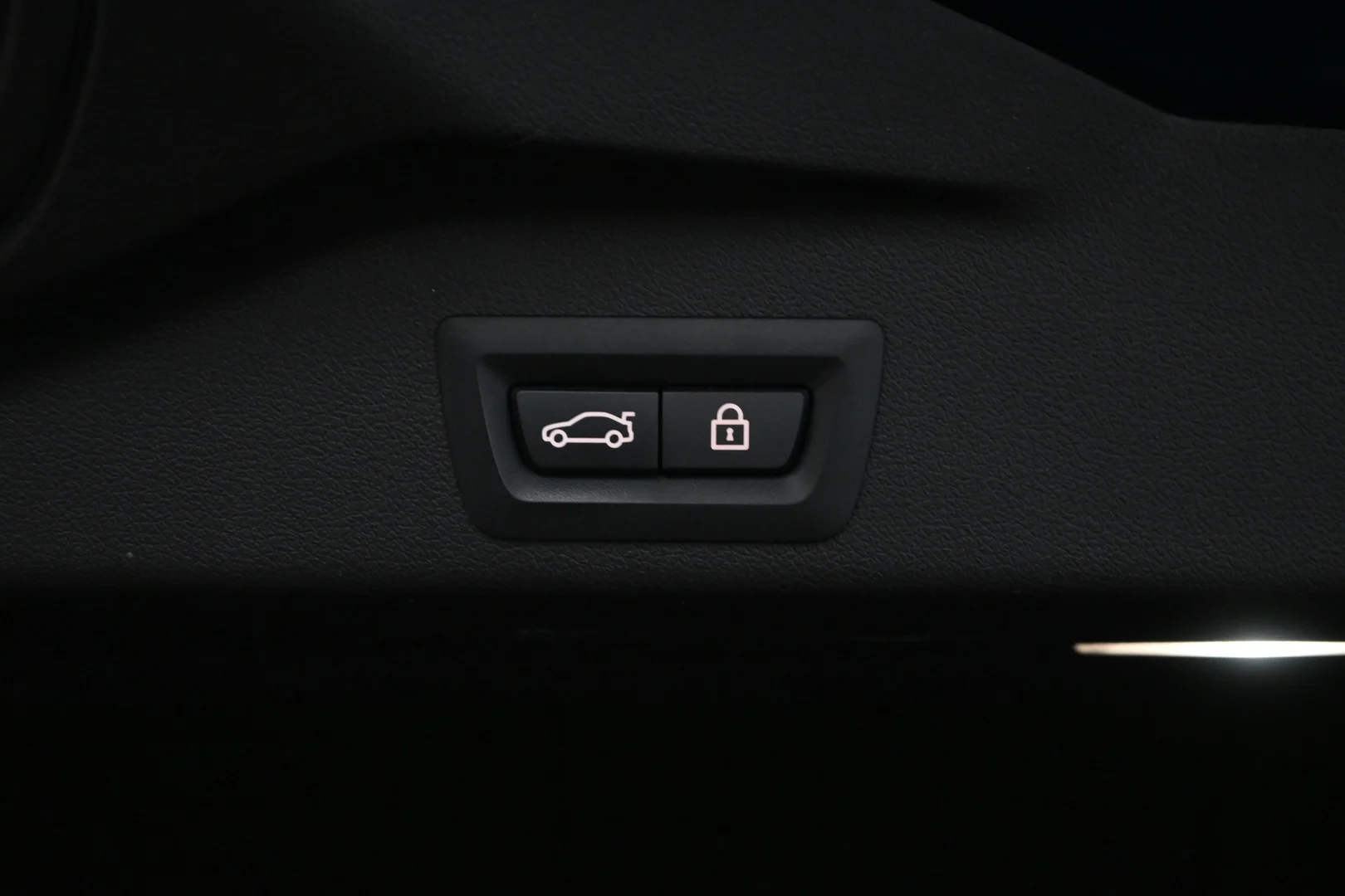 Car Image - 3z18sxEGfI2De7BUXTvgdJ
