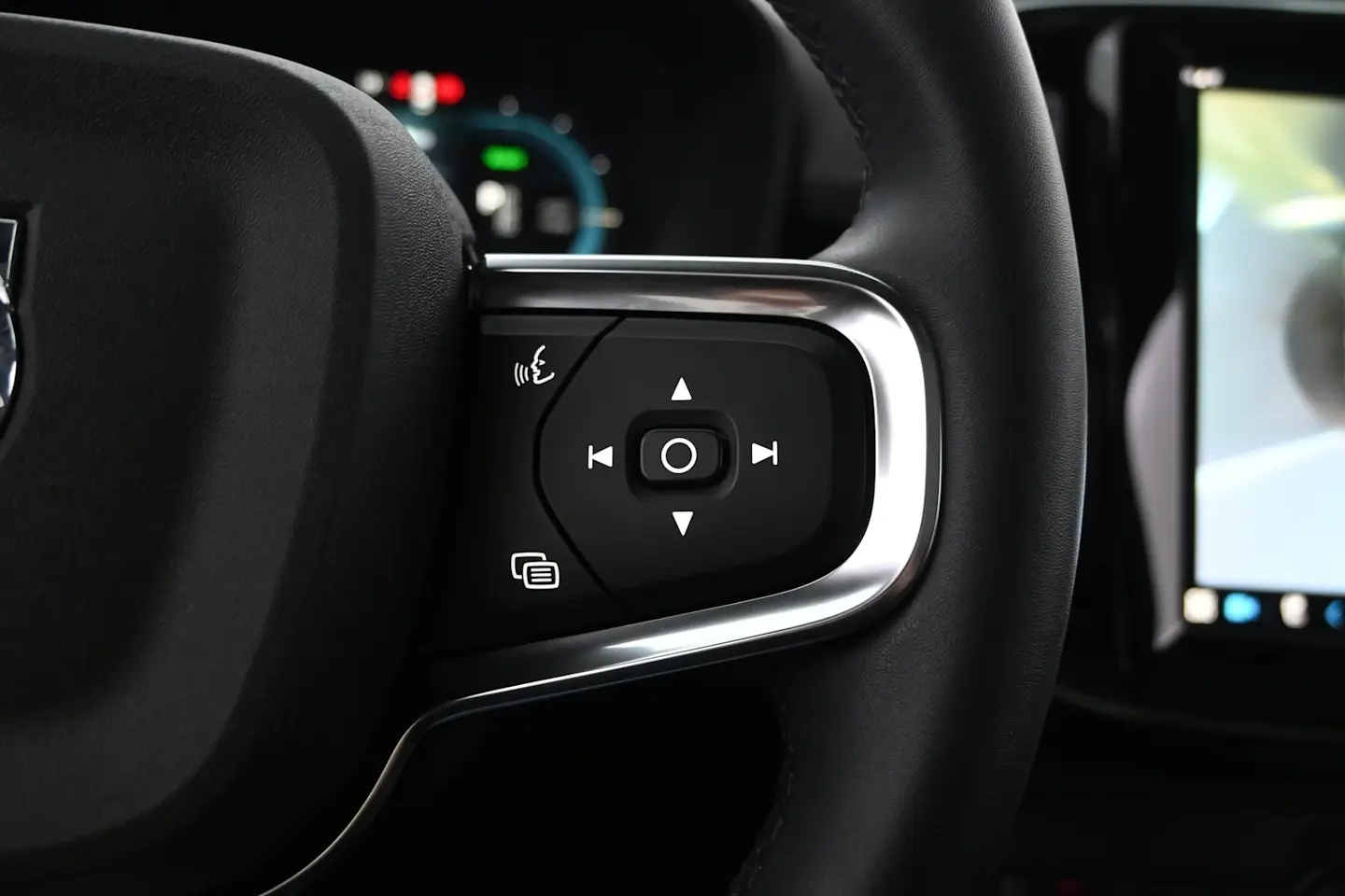 Car Image - olDDWY0XsaDFyqyWhmOyG