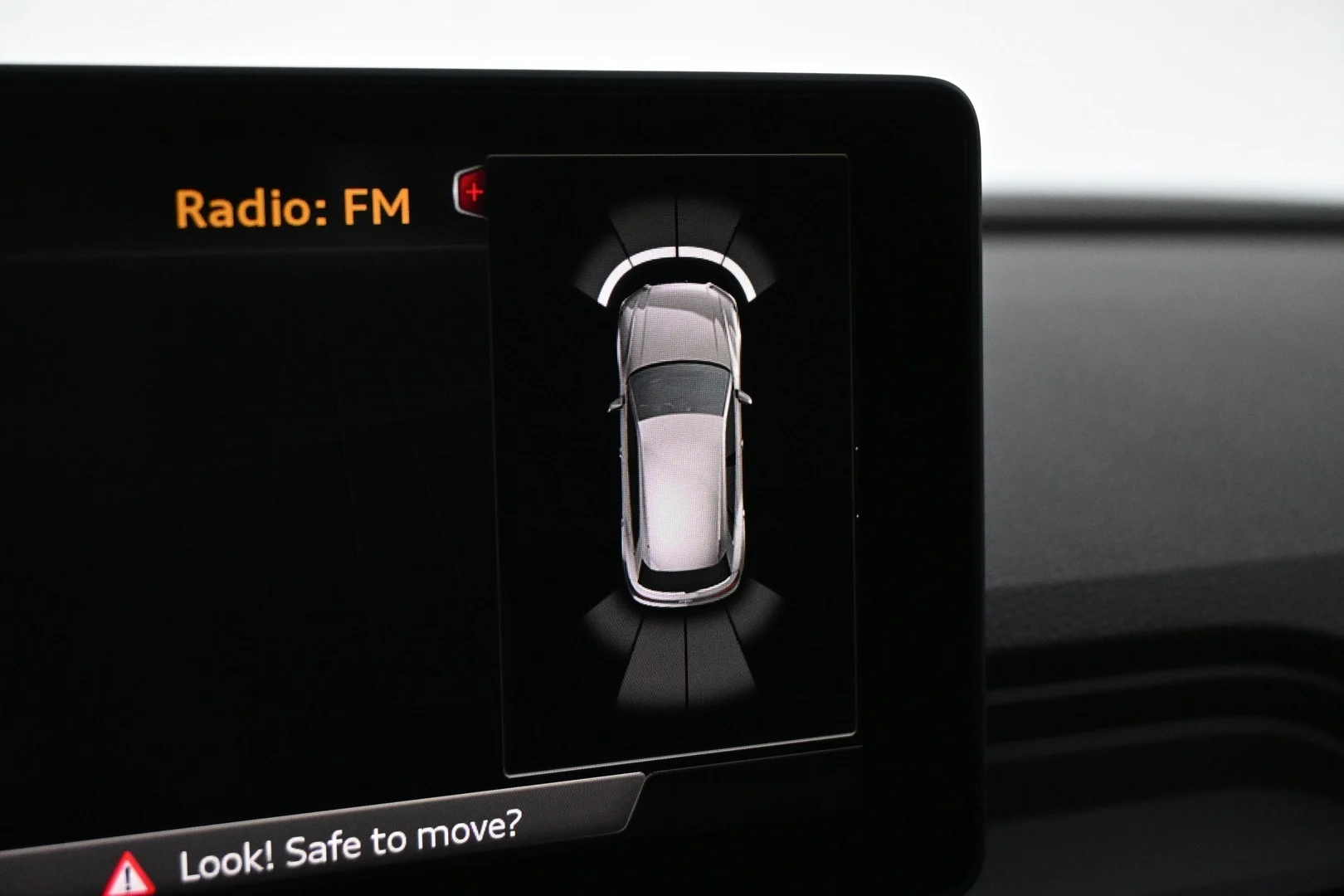Car Image - 5XfgLplBDvUcwVub8q5bJD