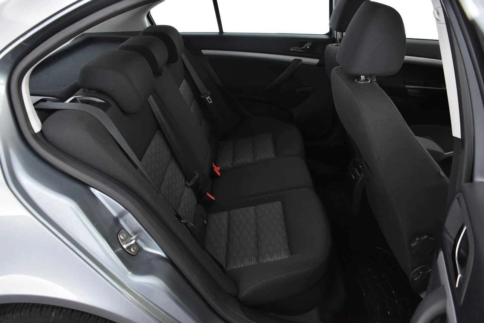 Car Image - 4m2Nz9d7qnbWoeKvVTMYAM