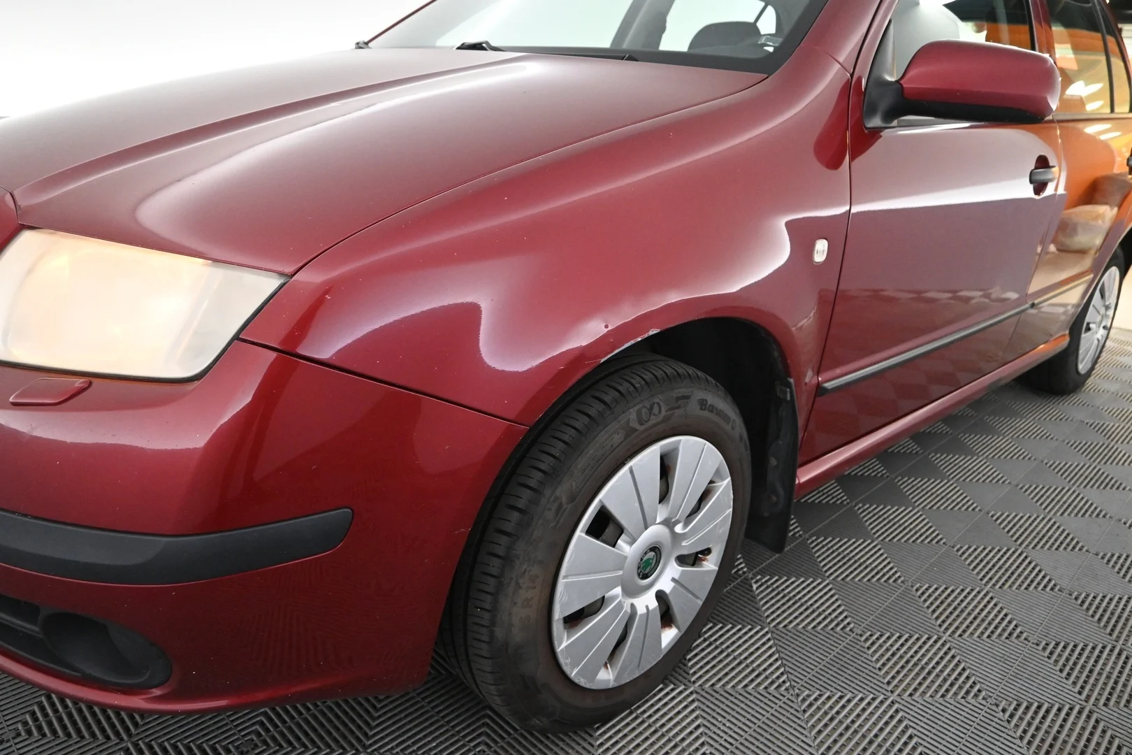 Car Image - 5C6adcVBRop5jwZI280Npl