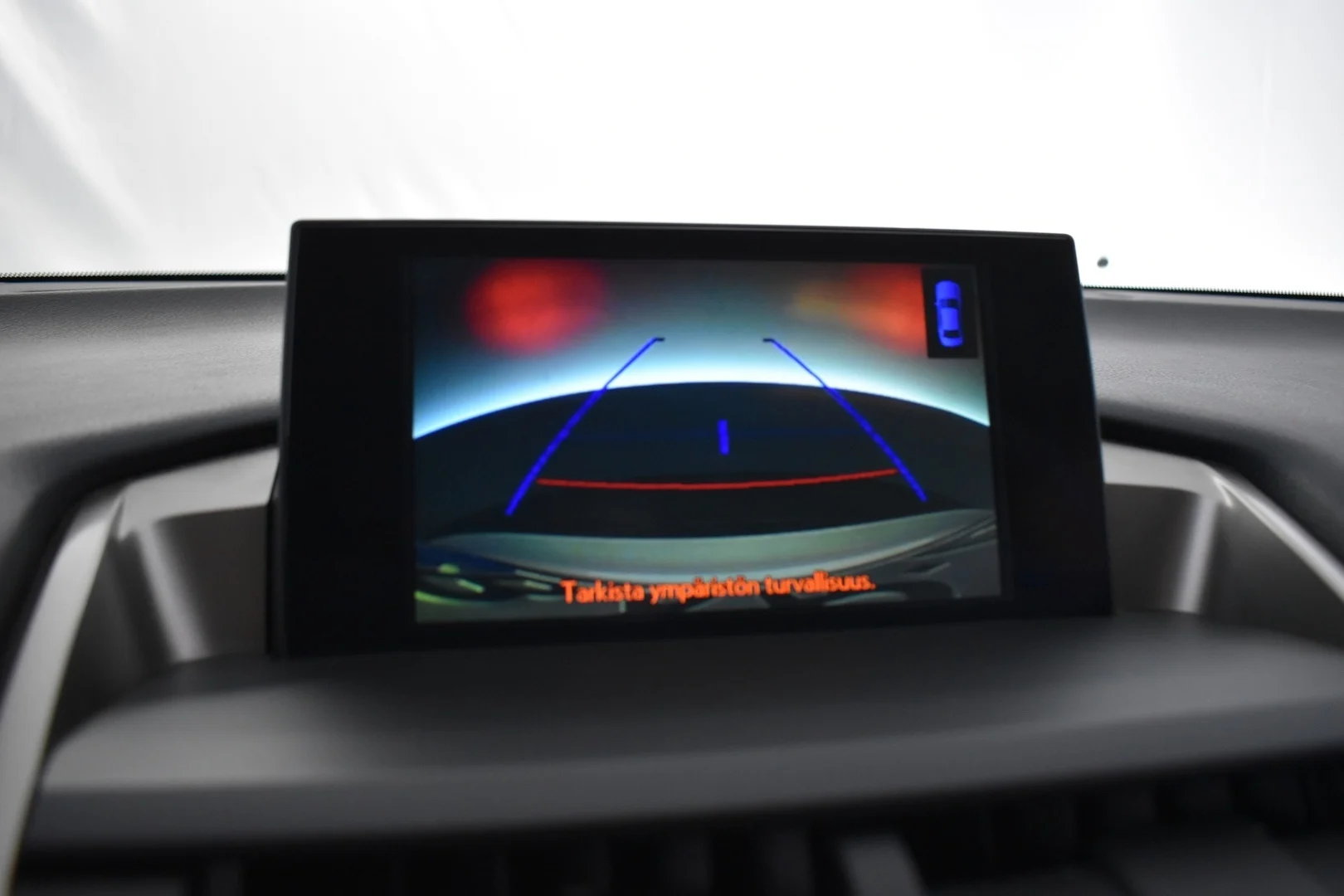 Car Image - 5LDkW0HM9KqIzTEA0MJ4PZ