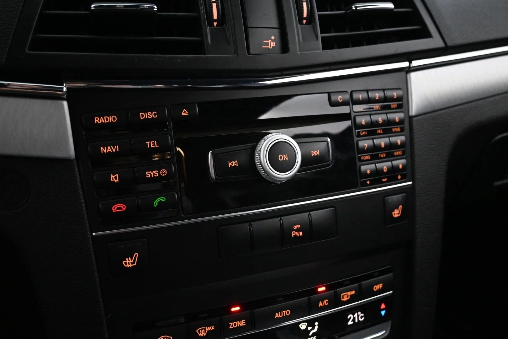 Car Image - 6grdrfJCHJnnmjxyrIzPSa
