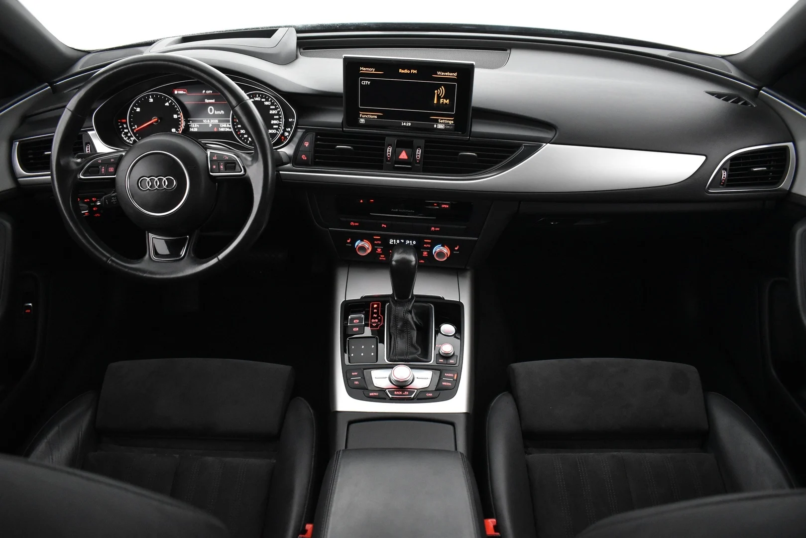 Car Image - 4kBumoMXvPpxLyhN7wTDbZ