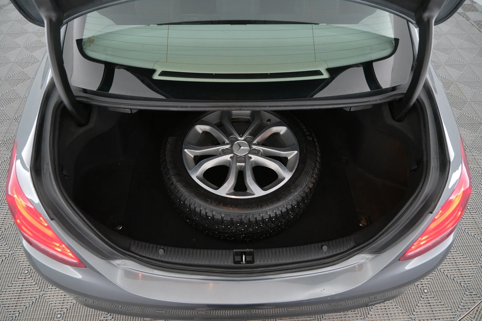 Car Image - 1NHj6bPodiSBxqFjYz5r2R