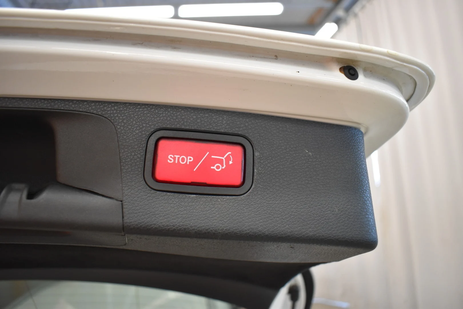Car Image - 3a6Lov7rU5aXDOafUfySXK