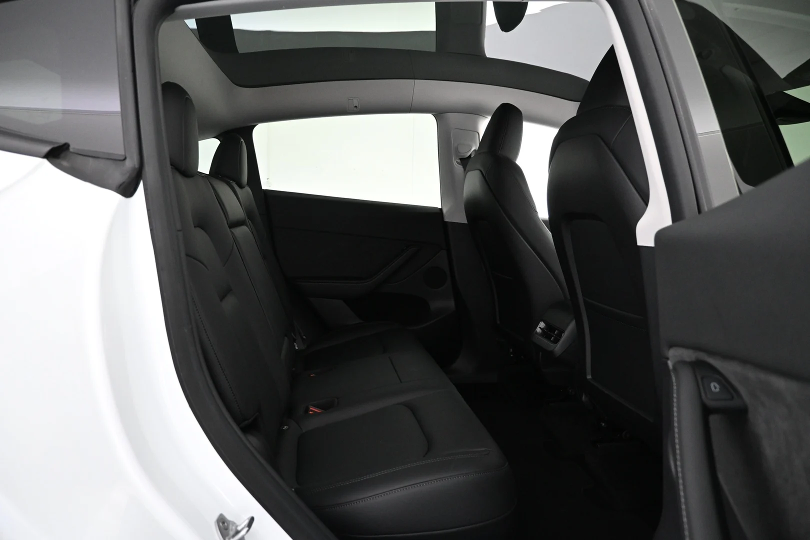 Car Image - 6OXaka8mVGQyCFP616dBtJ