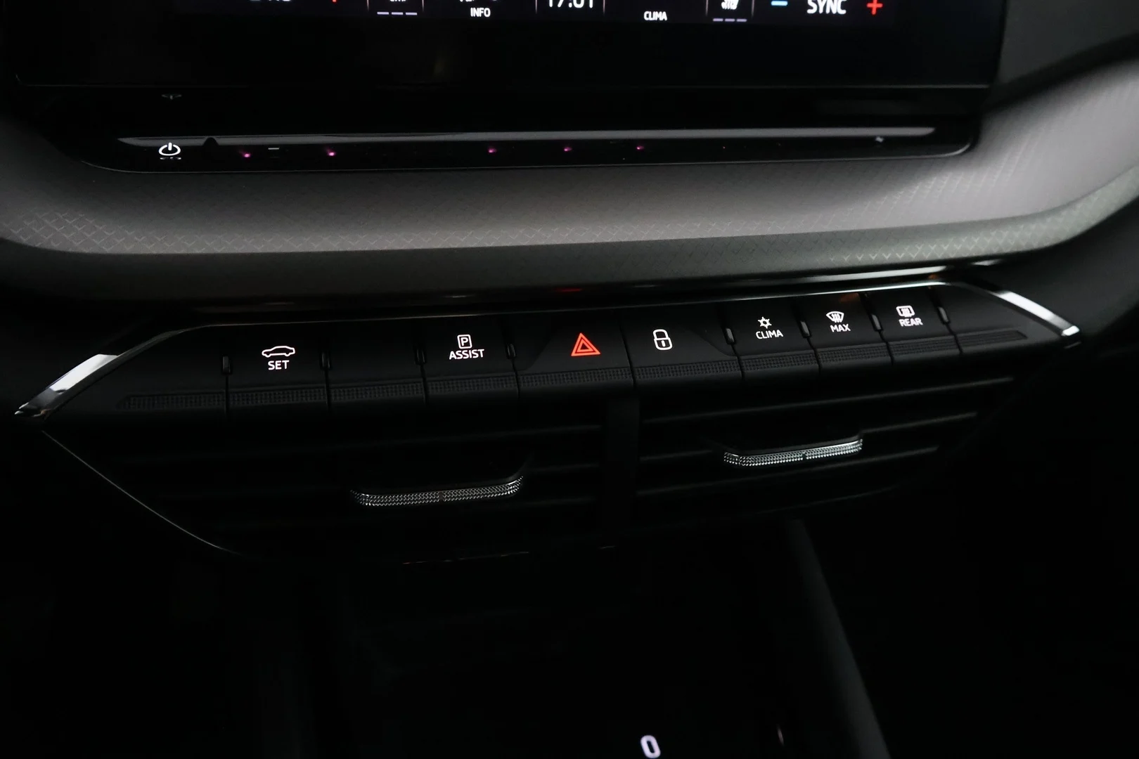 Car Image - 30xM8C4ARiXKRjb9mOaiQf
