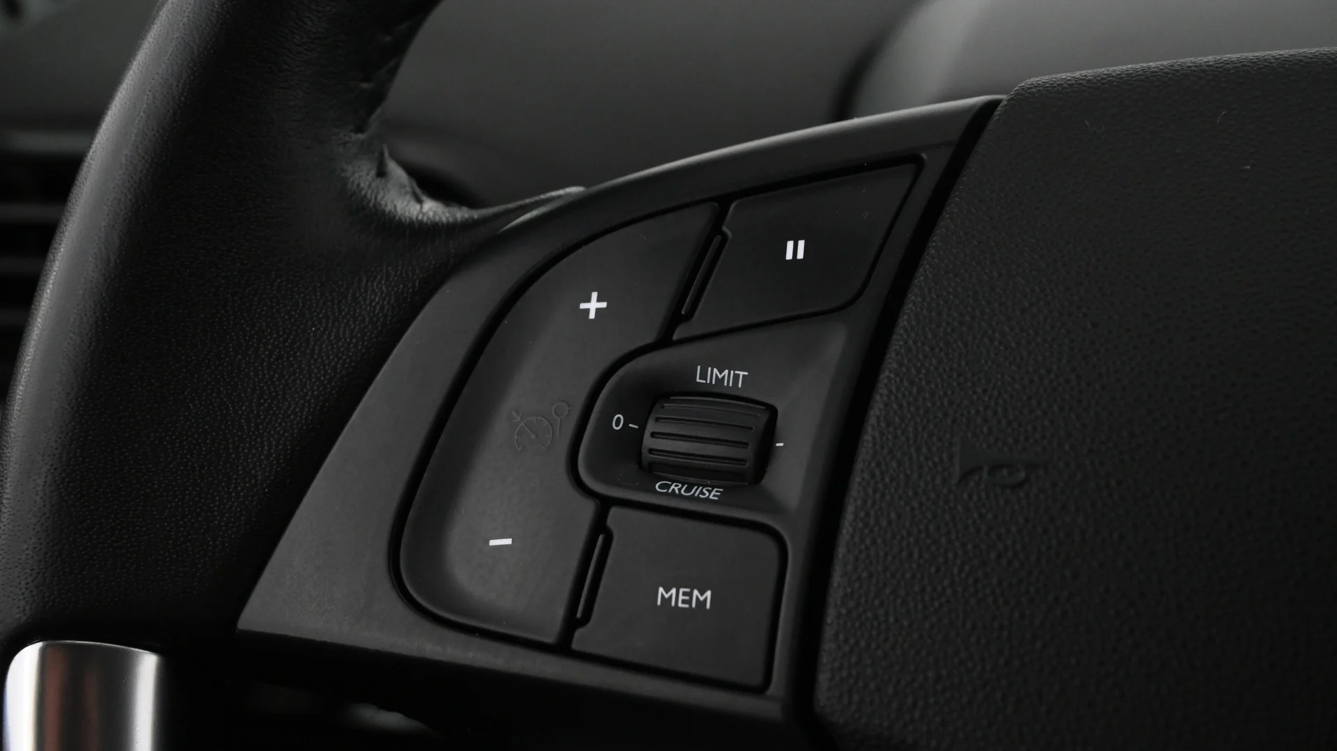 Car Image - 3fS07F8cFHowu1L16V4gPC